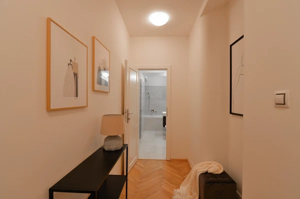 Gotthardská, Bubeneč - Prague 6 | Rent, Apartment, Three-bedroom (4+1), 133 m²