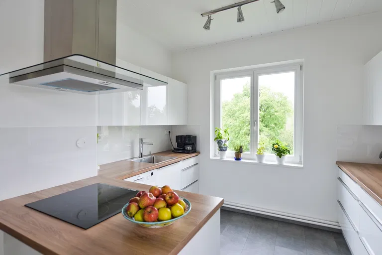 Evropská, Liboc - Prague 6 | Rent, Apartment, Three-bedroom (4+1), 154 m²