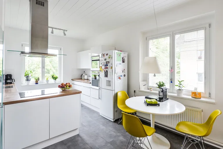 Evropská, Liboc - Prague 6 | Rent, Apartment, Three-bedroom (4+1), 154 m²