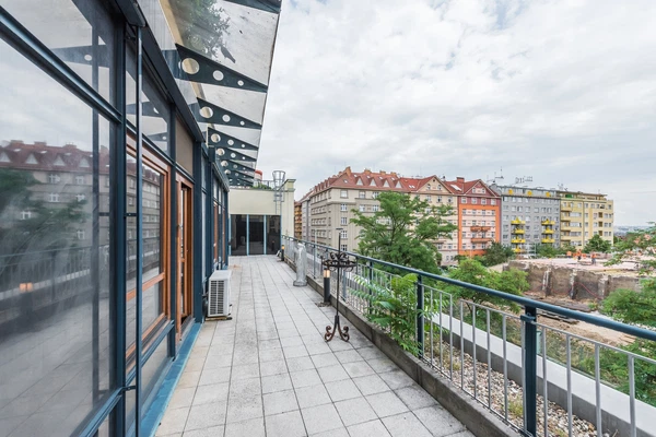 Hradecká, Vinohrady - Praha 3 | Pronájem, Byt, 4+1, 229 m²