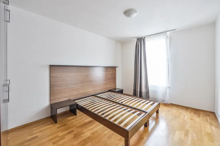Karla Engliše, Smíchov - Praha 5 | Pronájem, Byt, 2+kk, 60 m²
