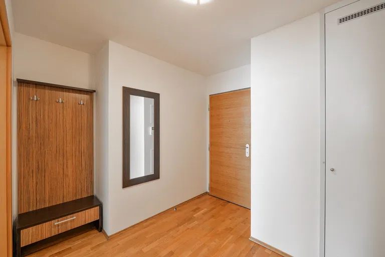 Karla Engliše, Smíchov - Praha 5 | Pronájem, Byt, 2+kk, 60 m²