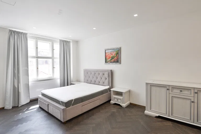 Dlouhá, Staré Město - Praha 1 | Pronájem, Byt, 3+1, 128 m²