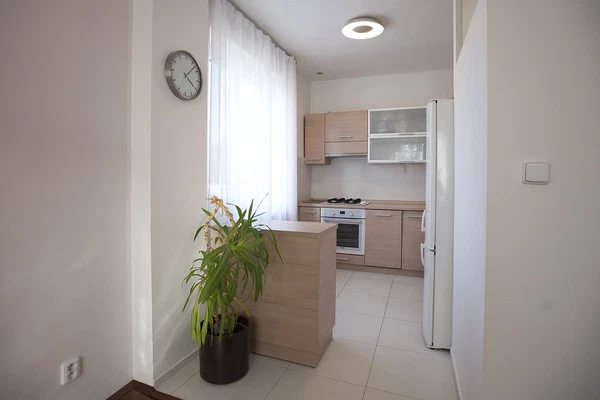 Tejnická, Strašnice - Praha 10 | Pronájem, Byt, 2+kk, 55 m²