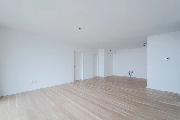 Strážna, Nové Mesto - Bratislava III | Sale, Apartment, Three-bedroom (4+kk), 332 m²