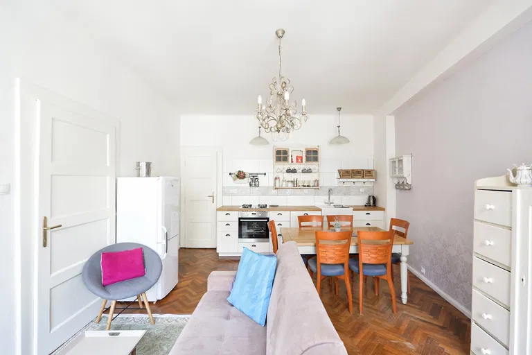 Benediktská, Staré Město - Praha 1 | Pronájem, Byt, 4+kk, 97 m²