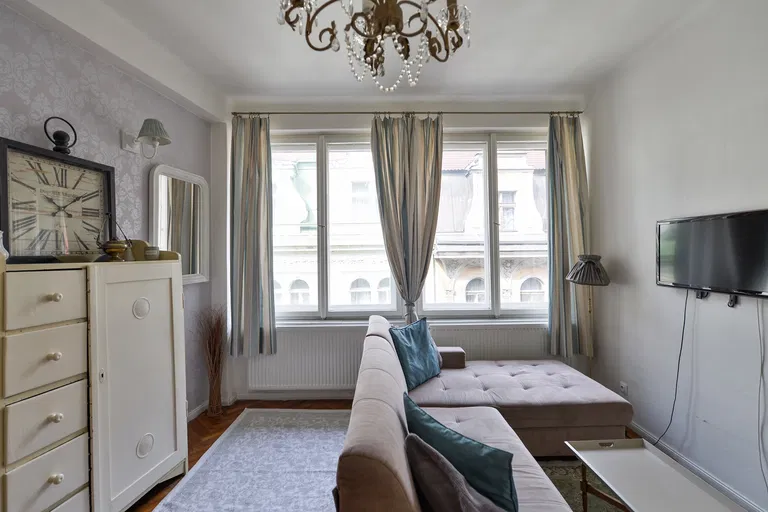 Benediktská, Staré Město - Praha 1 | Pronájem, Byt, 4+kk, 97 m²