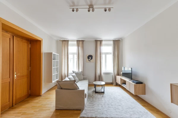 Malá Štěpánská, Nové Město - Praha 2 | Pronájem, Byt, 2+1, 84 m²