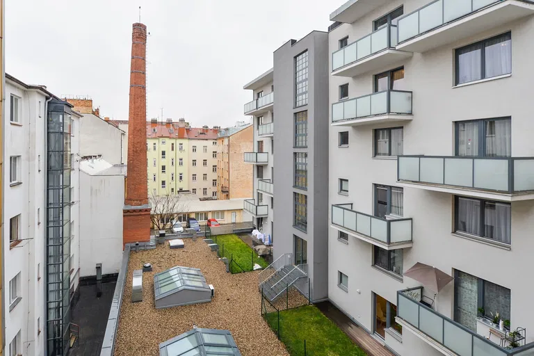 Staropramenná, Smíchov - Prague 5 | Rent, Apartment, Two-bedroom (3+kk), 102 m²