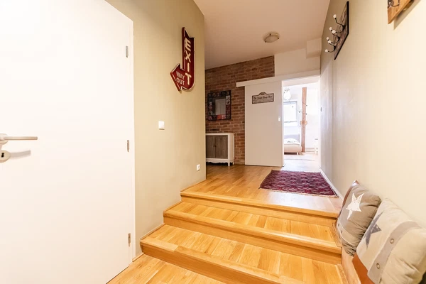 Tusarova, Holešovice - Prague 7 | Rent, Apartment, Two-bedroom (3+1), 108 m²