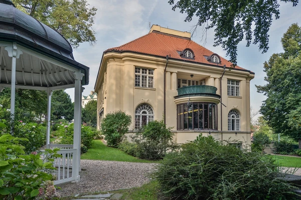 náměstí Borise Němcova, Bubeneč - Prague 6 | Sale, House, Fifteen-bedroom (16+1)