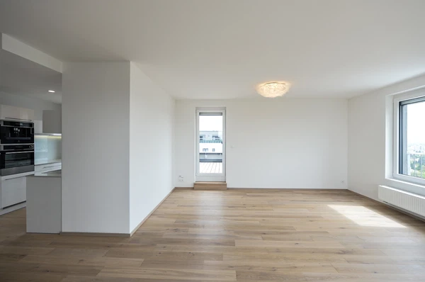 Padovská, Horní Měcholupy - Prague 10 | Rent, Apartment, Three-bedroom (4+kk), 119 m²