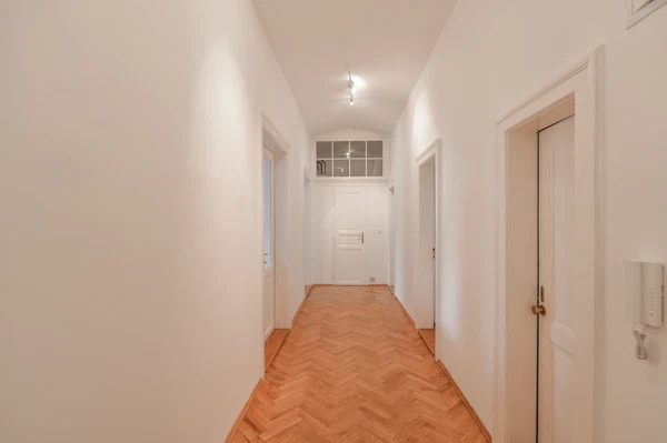 U Rajské zahrady, Žižkov - Prague 3 | Rent, Apartment, Two-bedroom (3+1), 98 m²