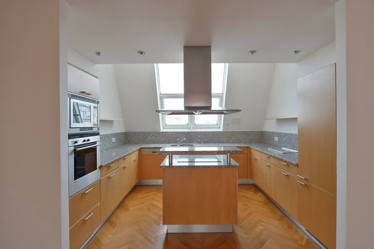 Haštalská, Staré Město - Praha 1 | Pronájem, Byt, 3+kk, 132 m²