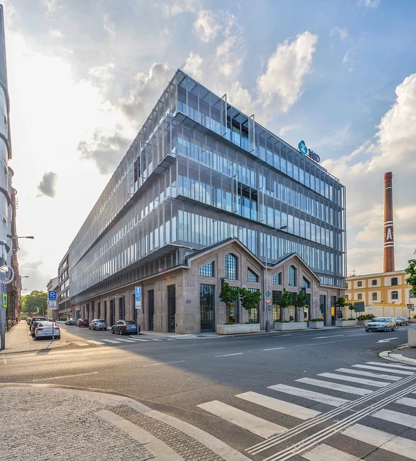 Na Valentince, Smíchov - Praha 5 | Rent, Office building, 13 379 m²