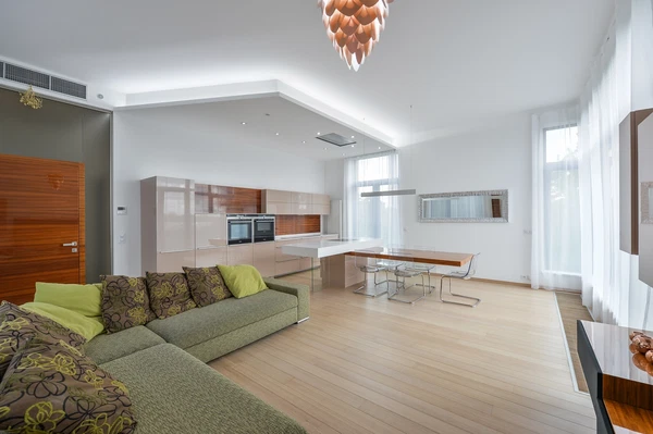 Javorová, Kobylisy - Praha 8 | Pronájem, Byt, 4+kk, 136 m²