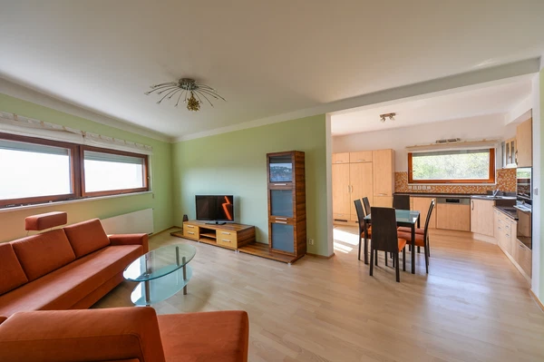 Klímova, Radlice - Prague 5 | Rent, Apartment, Three-bedroom (4+kk), 108 m²