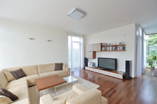 U Libušské sokolovny, Libuš - Prague 4 | Rent, House, Three-bedroom (4+kk), 165 m²