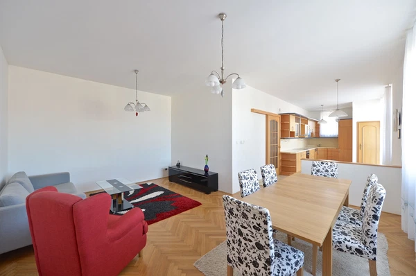 Čínská, Bubeneč - Prague 6 | Rent, Apartment, Four-bedroom (5+kk), 151 m²