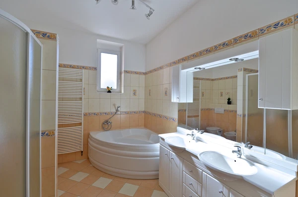 Čínská, Bubeneč - Prague 6 | Rent, Apartment, Four-bedroom (5+kk), 151 m²