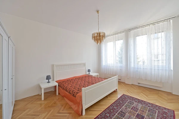 Čínská, Bubeneč - Prague 6 | Rent, Apartment, Four-bedroom (5+kk), 151 m²