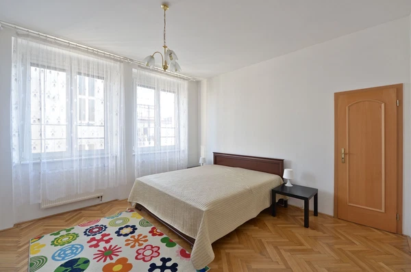 Čínská, Bubeneč - Prague 6 | Rent, Apartment, Four-bedroom (5+kk), 151 m²