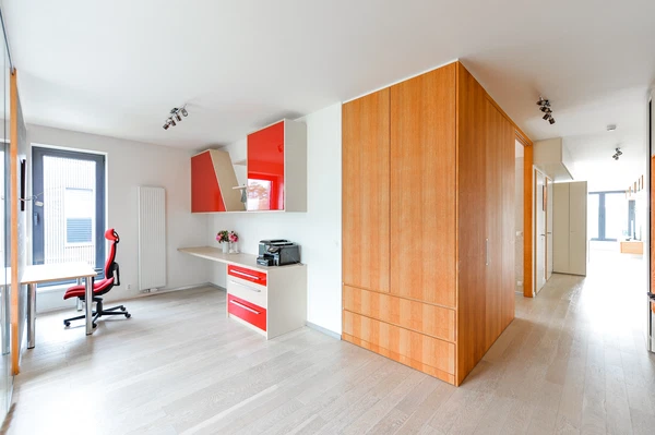 Javorová, Kobylisy - Prague 8 | Rent, Apartment, Two-bedroom (3+kk), 105 m²