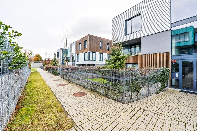 Javorová, Kobylisy - Prague 8 | Rent, Apartment, Two-bedroom (3+kk), 120 m²