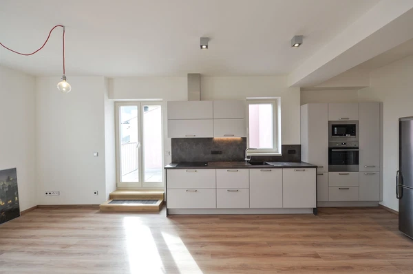 Národní obrany, Bubeneč - Praha 6 | Pronájem, Byt, 3+kk, 95 m²