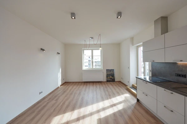 Národní obrany, Bubeneč - Praha 6 | Pronájem, Byt, 3+kk, 95 m²