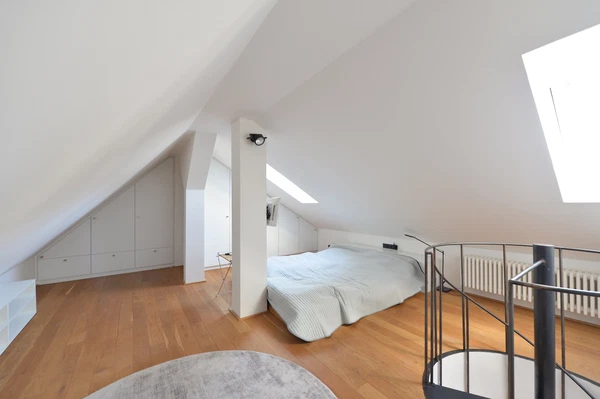 Valdštejnská, Malá Strana - Prague 1 | Rent, Apartment, Two-bedroom (3+kk), 115 m²