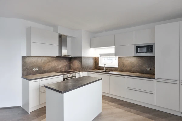 Makedonská, Střížkov - Prague 9 | Rent, Apartment, Two-bedroom (3+kk), 80 m²