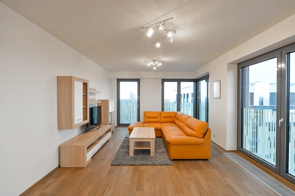 Olšanská, Žižkov - Praha 3 | Pronájem, Byt, 2+kk, 76 m²