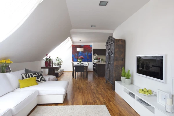 Šmeralova, Bubeneč - Prague 7 | Rent, Apartment, Five-bedroom (6+kk), 185 m²