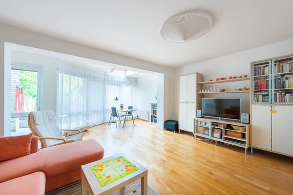 Parašutistů, Ruzyně - Prague 6 | Sale, House, Three-bedroom (4+1)