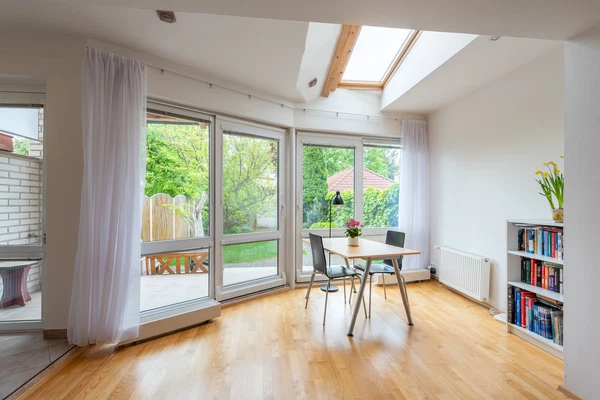 Parašutistů, Ruzyně - Prague 6 | Sale, House, Three-bedroom (4+1)