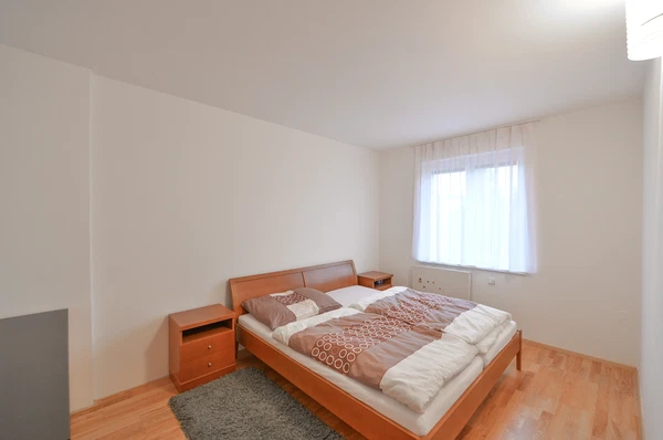 Parašutistů, Ruzyně - Prague 6 | Sale, House, Three-bedroom (4+1)