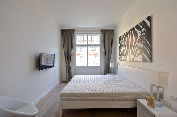 náměstí Jiřího z Poděbrad, Vinohrady - Prague 3 | Rent, Apartment, One-bedroom (2+kk), 55 m²