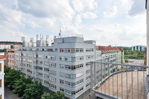 Drahobejlova, Libeň - Praha 9 | Pronájem, Byt, 2+kk, 60 m²