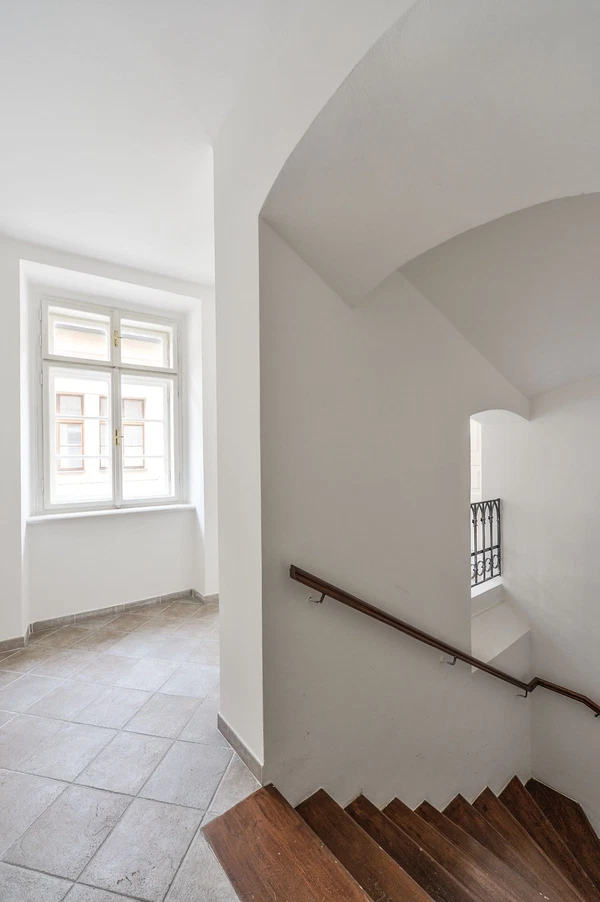 Vlašská, Malá Strana - Prague 1 | Rent, Apartment, One-bedroom (2+1), 63 m²