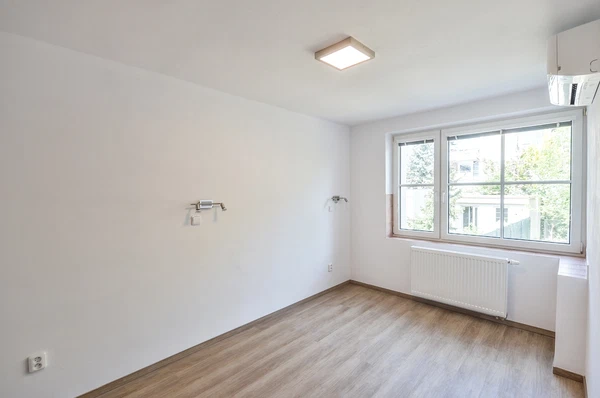 Milíčovská, Újezd u Průhonic - Prague 4 | Rent, Apartment, Two-bedroom (3+1), 97 m²