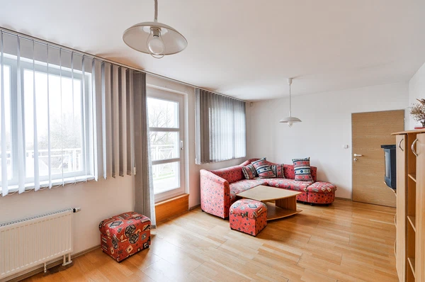 Stulíková, Kyje - Prague 9 | Sale, Apartment building, 476 m²