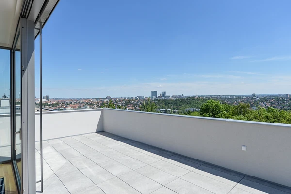 U Dívčích hradů, Smíchov - Praha 5 | Pronájem, Rodinný dům, 7+1, 430 m²