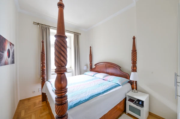 Dřevná, Nové Město - Prague 2 | Rent, Apartment, Three-bedroom (4+1), 156 m²