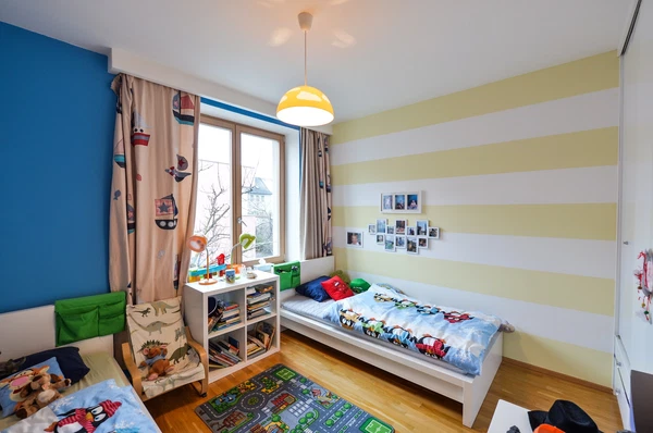 Jihozápadní, Záběhlice - Prague 4 | Sale, House, Four-bedroom (5+kk)