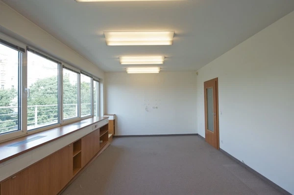 Bělehradská, Vinohrady - Prague 2 | Rent, Office building, 2 294 m²