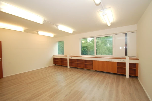 Bělehradská, Vinohrady - Prague 2 | Rent, Office building, 2 294 m²