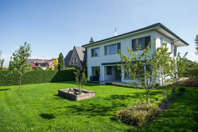 Plukovníka Poláčka, Roztoky - Praha-západ | Sale, House, Five-bedroom (6+kk), 248 m²