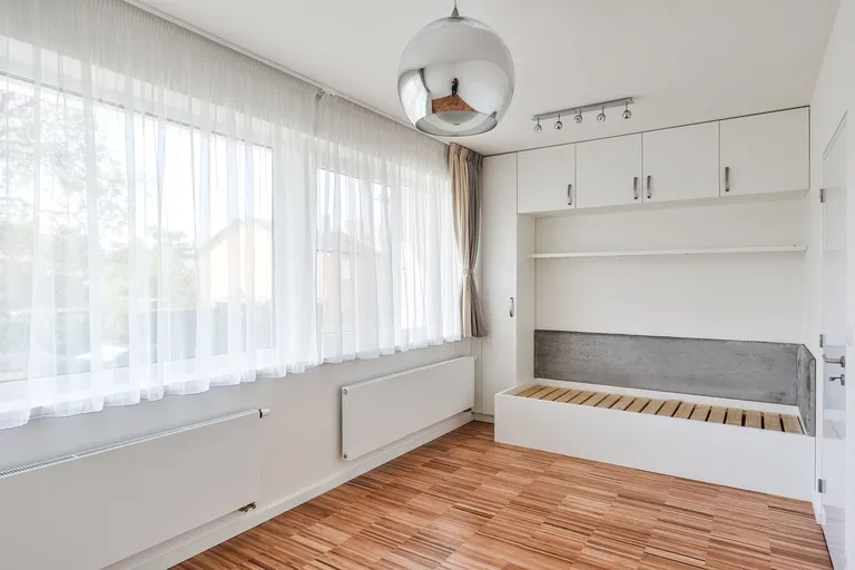 Plukovníka Poláčka, Roztoky - Praha-západ | Sale, House, Five-bedroom (6+kk), 248 m²