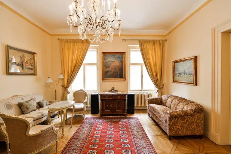 Šafaříkova, Vinohrady - Prague 2 | Rent, Apartment, Two-bedroom (3+1), 80 m²